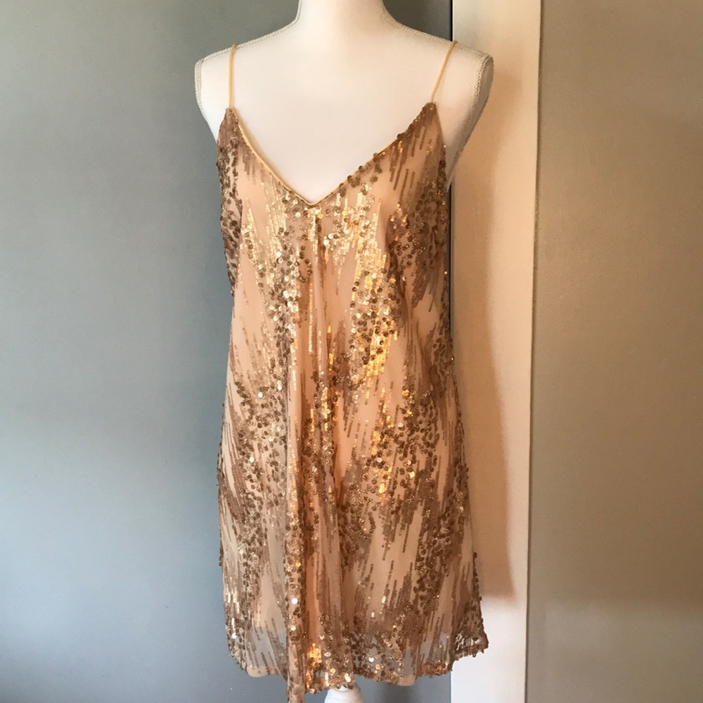 Gold & Sparkly Tobi Dress!